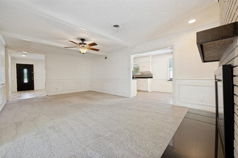 221 Linda Lane, Irving TX 75062 - Photo 6