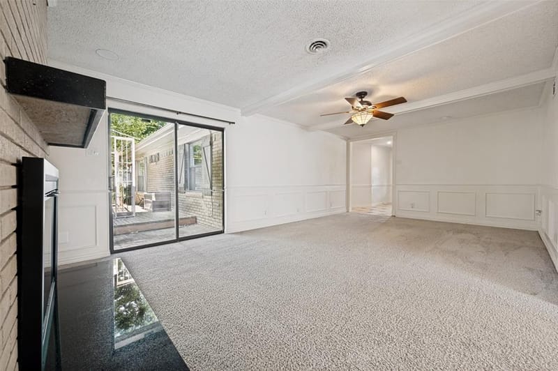 221 Linda Lane, Irving TX 75062 - Photo 7
