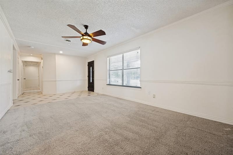 221 Linda Lane, Irving TX 75062 - Photo 8