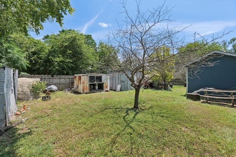 403 Dallas, Waco TX 76704 - Photo 26