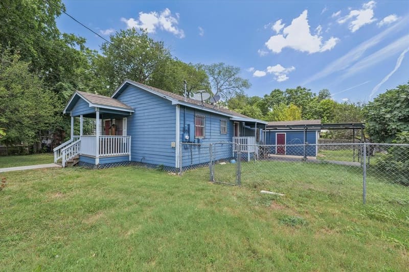 403 Dallas, Waco TX 76704 - Photo 3
