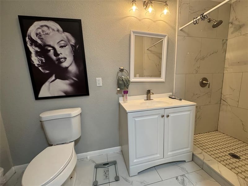 105 S Lakeview Drive, Lacy Lakeview TX 76705 - Photo 16