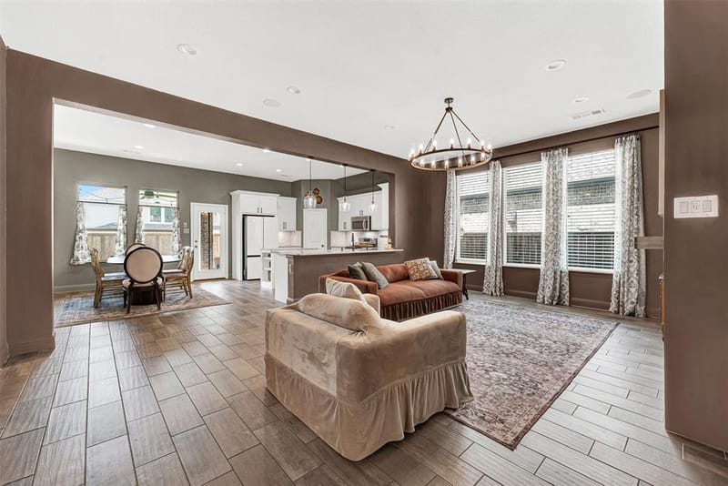 917 Llano Falls Drive, McKinney TX 75071 - Photo 5