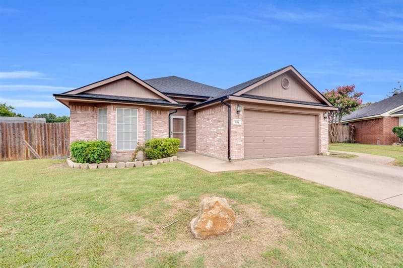 1006 Darren Drive, Burleson TX 76028 - Photo 3