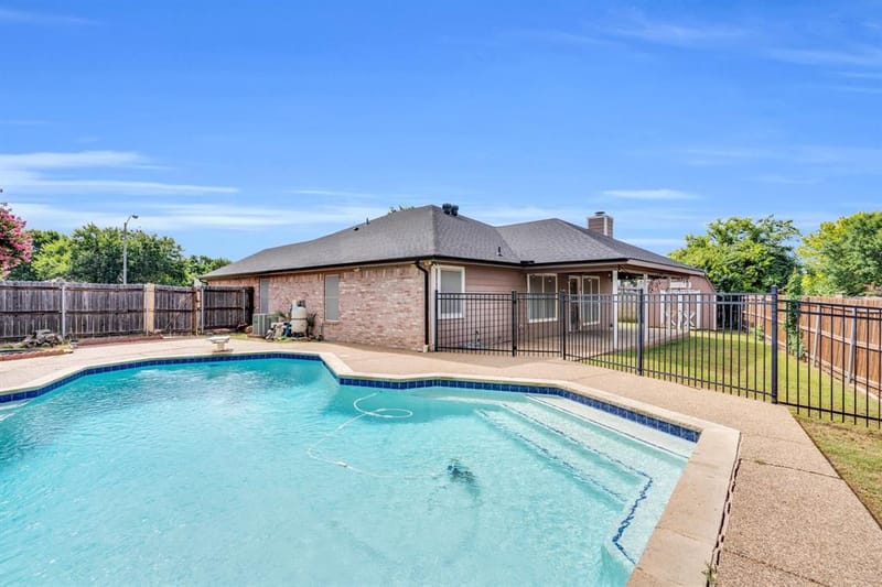 1006 Darren Drive, Burleson TX 76028 - Photo 34