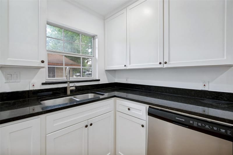 1823 Michigan Avenue, Dallas TX 75216 - Photo 12