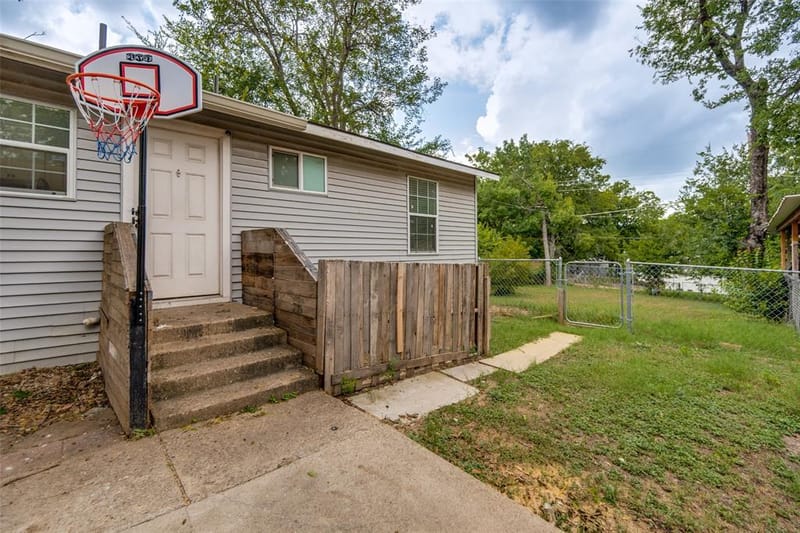 1823 Michigan Avenue, Dallas TX 75216 - Photo 22