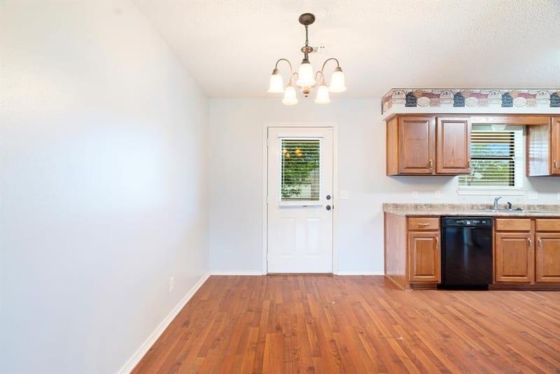 140 SE 49th Street, Paris TX 75462 - Photo 9
