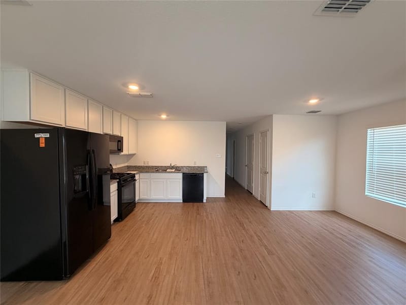465 Whistlestop Way, Ferris TX 75125 - Photo 5
