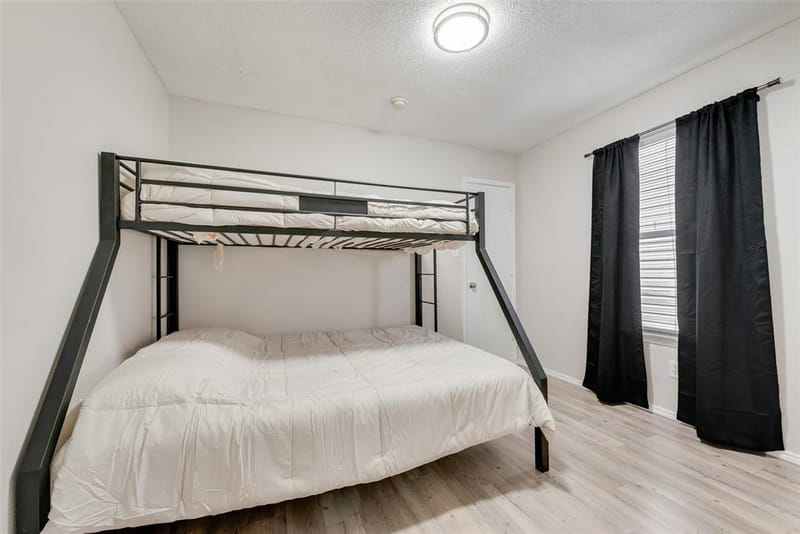 301 Ensenada Plaza, Dallas TX 75211 - Photo 23