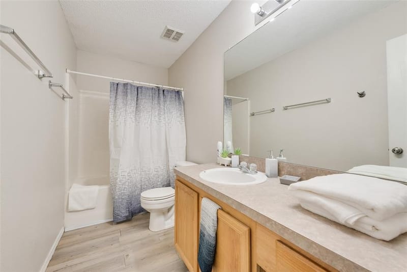 301 Ensenada Plaza, Dallas TX 75211 - Photo 22