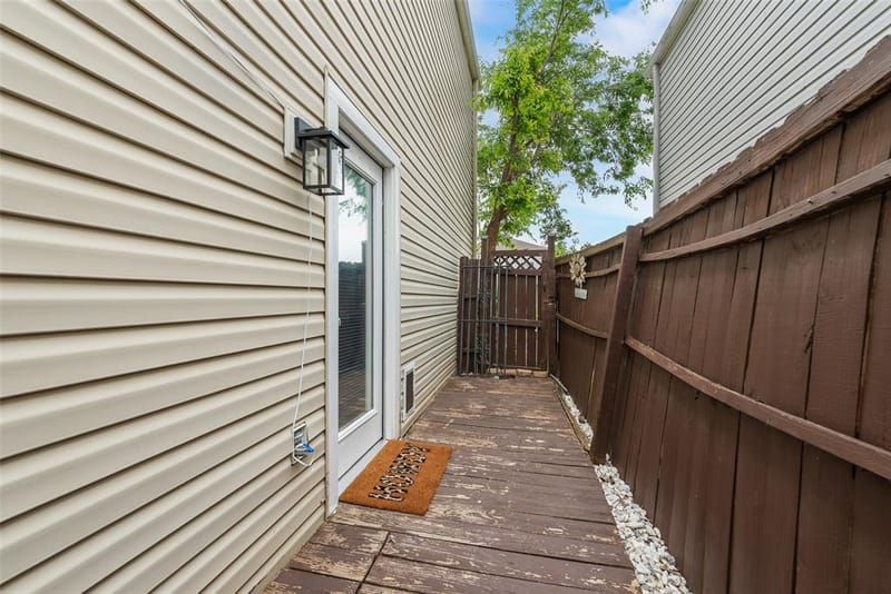 301 Ensenada Plaza, Dallas TX 75211 - Photo 28