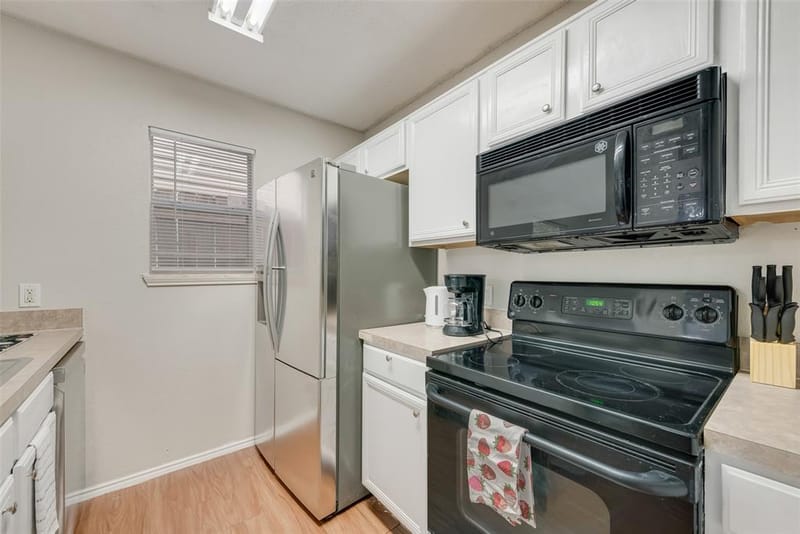 301 Ensenada Plaza, Dallas TX 75211 - Photo 14