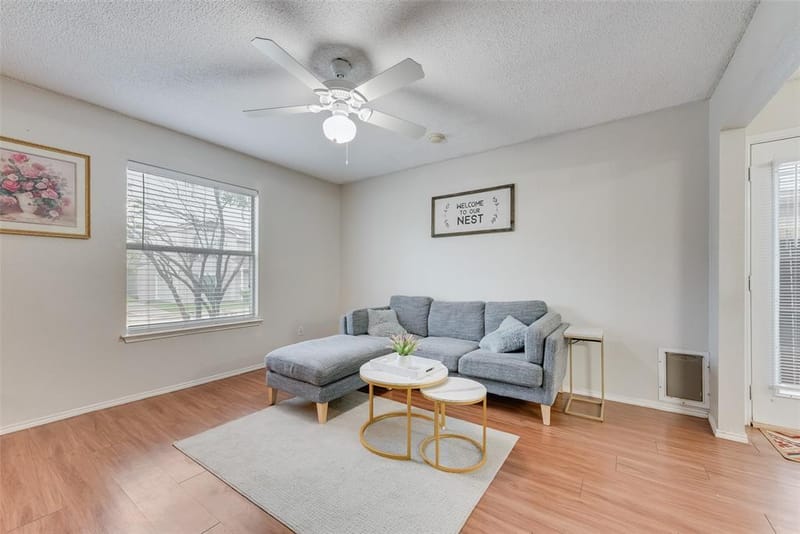 301 Ensenada Plaza, Dallas TX 75211 - Photo 4
