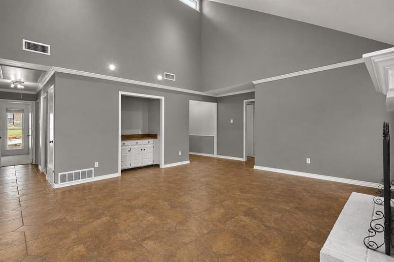 1820 Green Ridge Court, Carrollton TX 75007 - Photo 6