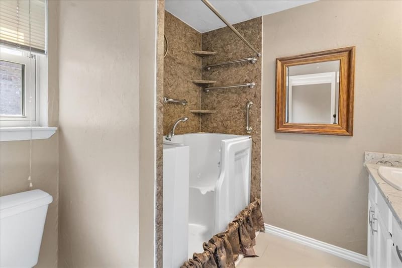 1820 Green Ridge Court, Carrollton TX 75007 - Photo 17