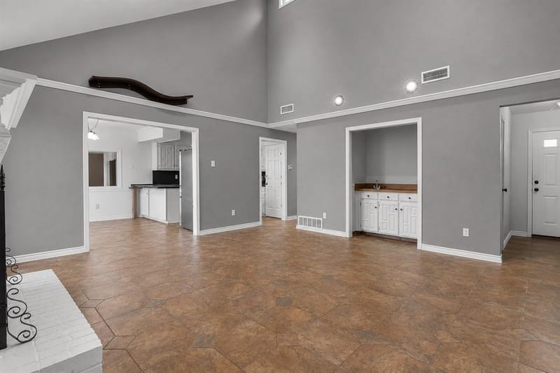 1820 Green Ridge Court, Carrollton TX 75007 - Photo 7