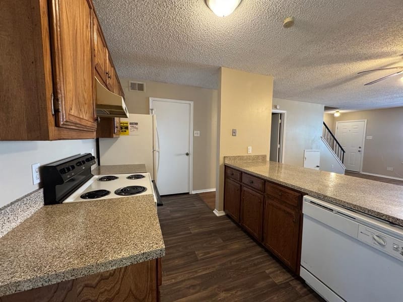154 Austin Stone Drive, Duncanville TX 75137 - Photo 6
