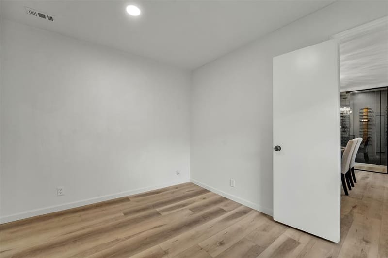 2114 Via Vista, Carrollton TX 75006 - Photo 4