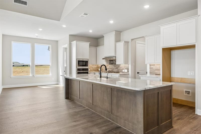 100 Bristol Lane, Azle TX 76020 - Photo 7