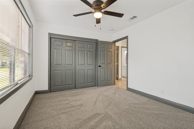 3910 Vanette Lane, Dallas TX 75216 - Photo 18