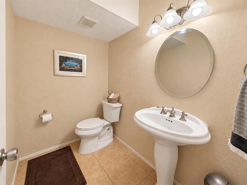29 Oakbrook Drive, Lewisville TX 75057 - Photo 16
