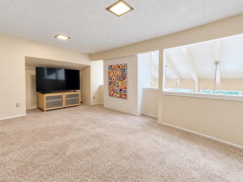 29 Oakbrook Drive, Lewisville TX 75057 - Photo 22