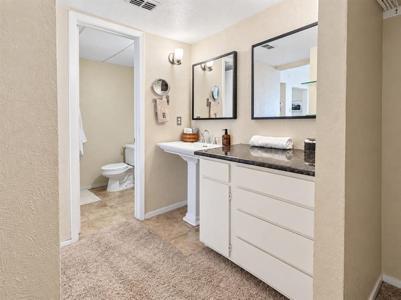 29 Oakbrook Drive, Lewisville TX 75057 - Photo 20