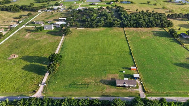 443 County Road 3342, Paradise TX 76073 - Photo 27