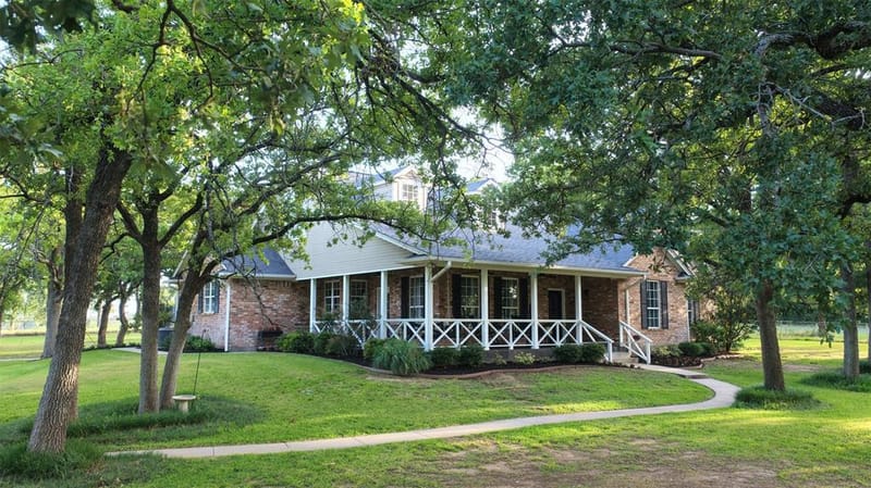 443 County Road 3342, Paradise TX 76073 - Photo 36