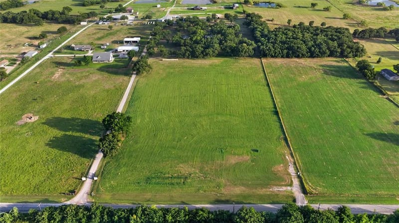 443 County Road 3342, Paradise TX 76073 - Photo 28