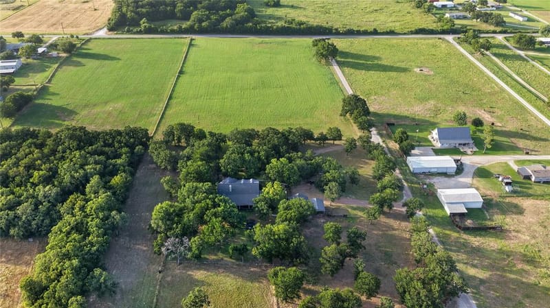 443 County Road 3342, Paradise TX 76073 - Photo 33
