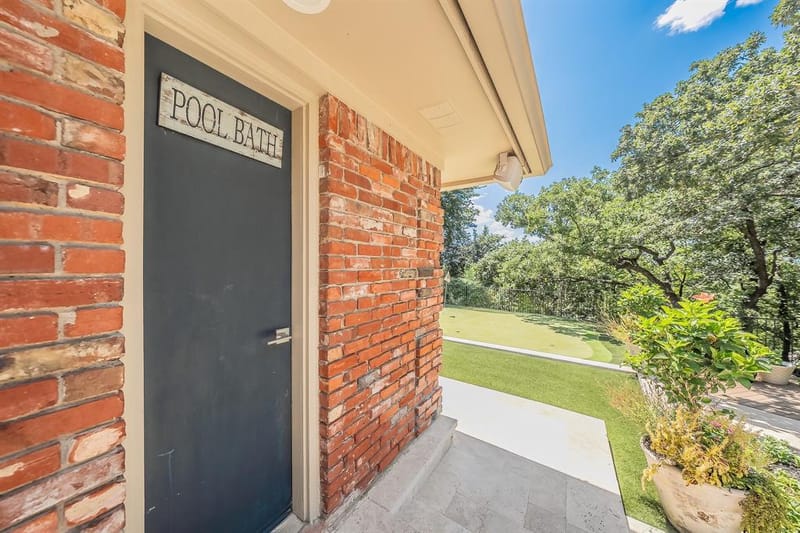 1406 Riverview Drive, Arlington TX 76012 - Photo 36