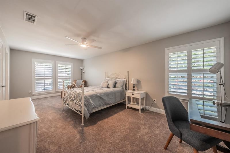 1406 Riverview Drive, Arlington TX 76012 - Photo 30