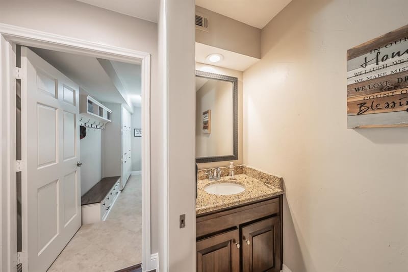 1406 Riverview Drive, Arlington TX 76012 - Photo 14