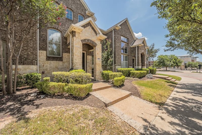 4017 Cascade Sky Drive, Arlington TX 76005 - Photo 2