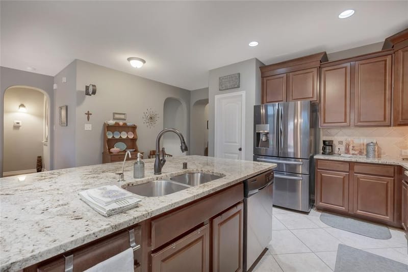 8629 Tribute Lane, Fort Worth TX 76131 - Photo 9