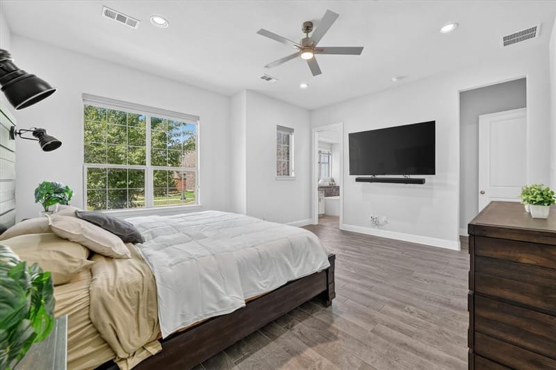 12728 Royal Oaks Lane, Farmers Branch TX 75234 - Photo 17