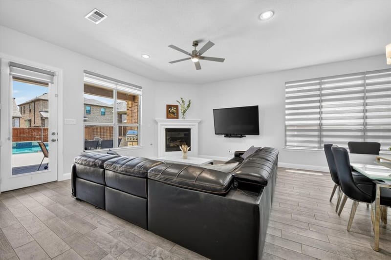12728 Royal Oaks Lane, Farmers Branch TX 75234 - Photo 12