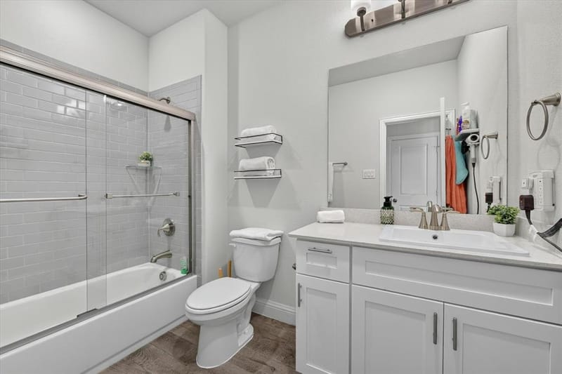 12728 Royal Oaks Lane, Farmers Branch TX 75234 - Photo 28