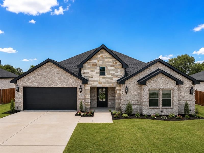 2107 Cole Street, Mabank TX 75147 - Photo 3