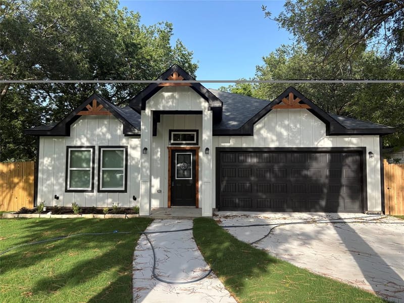 724 N Clements Street, Gainesville TX 76240 - Photo 12