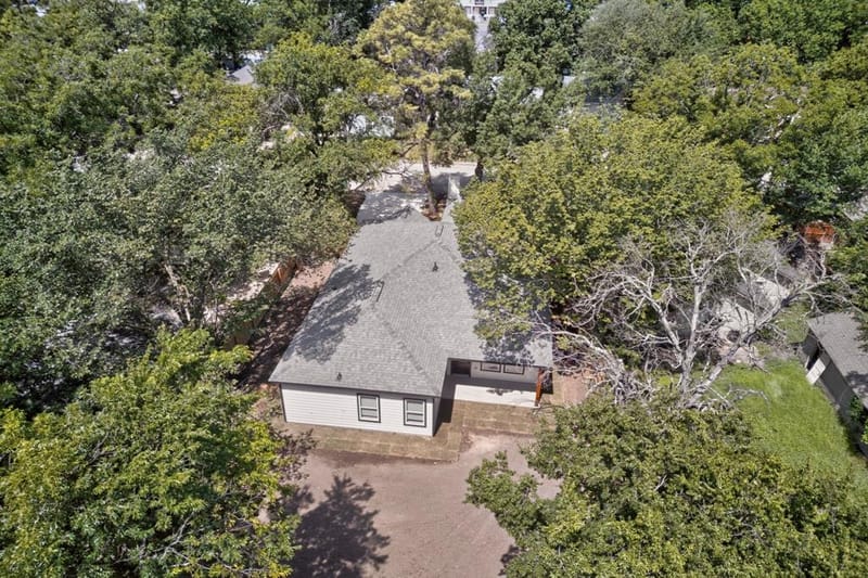 724 N Clements Street, Gainesville TX 76240 - Photo 32