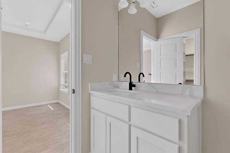 724 N Clements Street, Gainesville TX 76240 - Photo 24