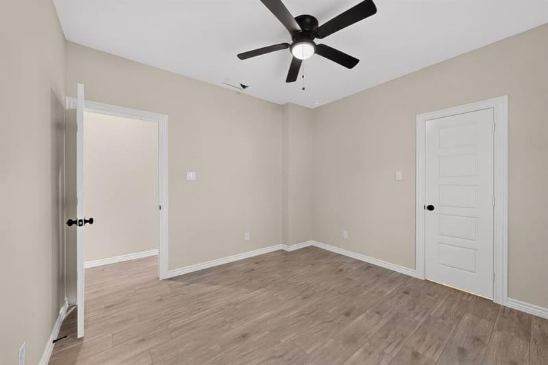 724 N Clements Street, Gainesville TX 76240 - Photo 18