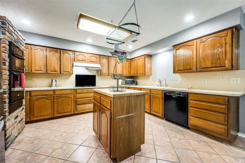 2144 Savannah Trail, Denton TX 76205 - Photo 4