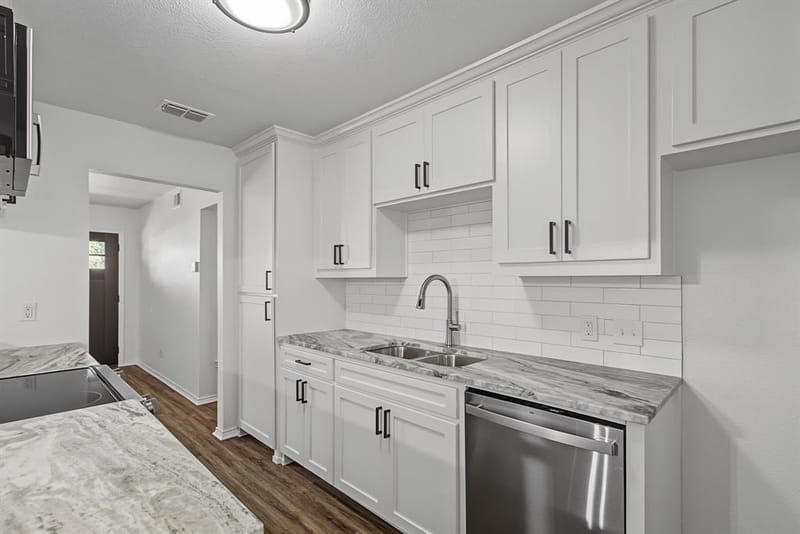 815 Steve Ct, Sanger TX 76266 - Photo 13