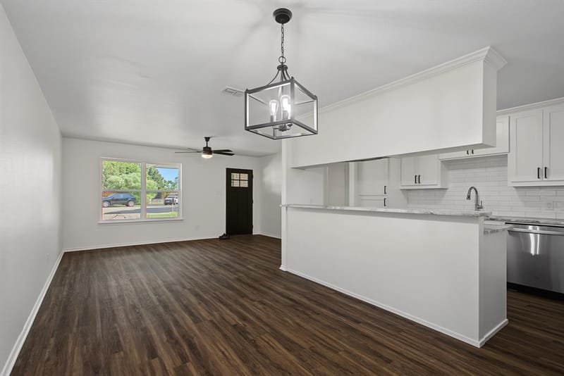 815 Steve Ct, Sanger TX 76266 - Photo 7