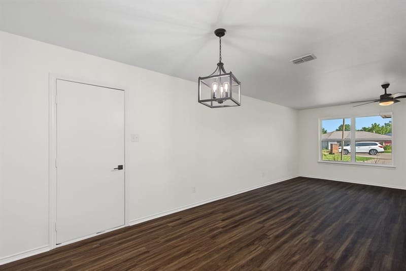 815 Steve Ct, Sanger TX 76266 - Photo 5