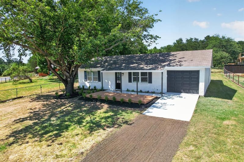 1624 E Lake Drive, Weatherford TX 76087 - Photo 16
